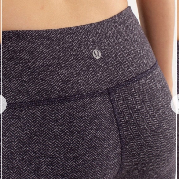 lululemon athletica Pants - Lulu Black Swan Herringbone Wunder Under - RARE